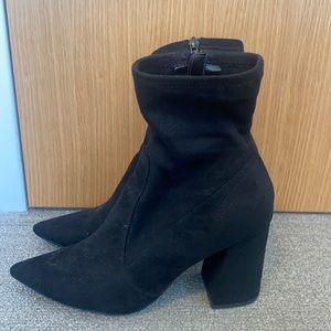 Steve Madden black heeled boots size 9